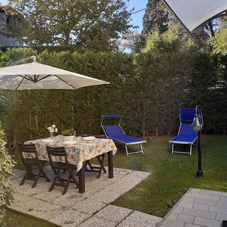 Bellagio Dreams Apt, Pool, With Private Garden, Near Lake Ngoại thất bức ảnh