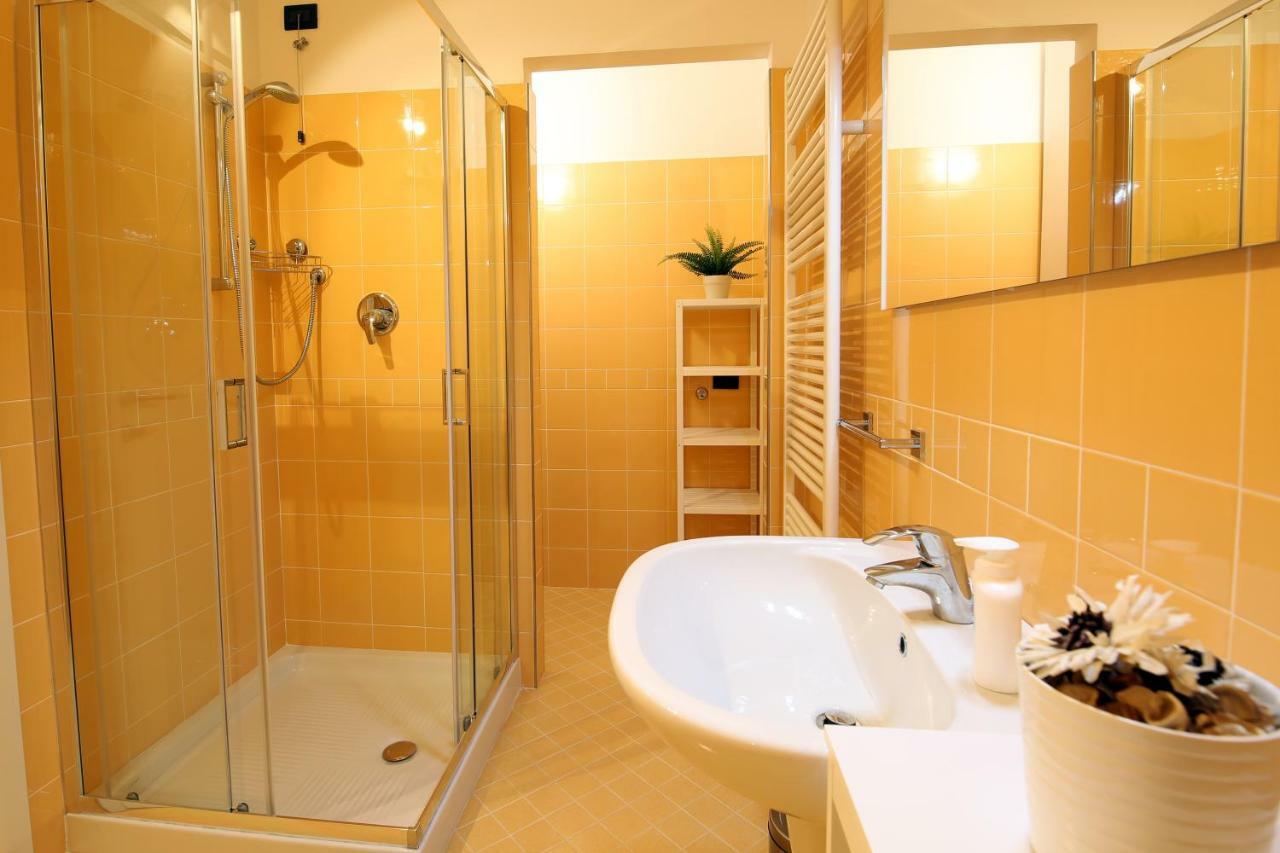 Bellagio Dreams Apt, Pool, With Private Garden, Near Lake Ngoại thất bức ảnh